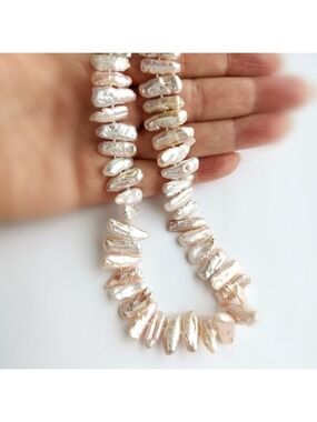 Biwa Keshi pearl necklace in blush